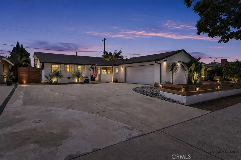 1566 W Crone Anaheim, CA 92802