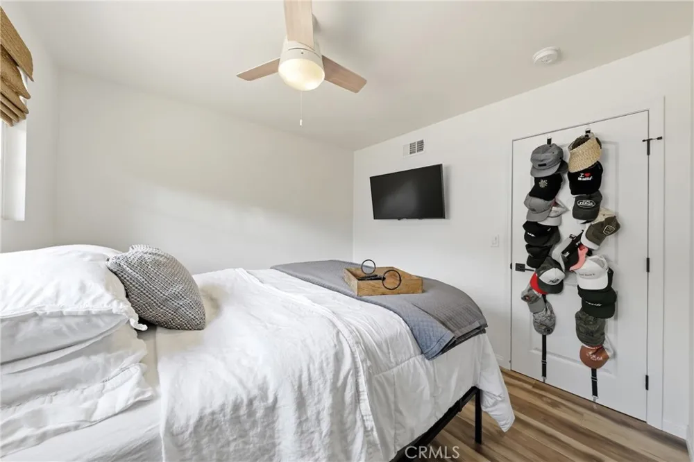 1566 W Crone Anaheim, CA 92802