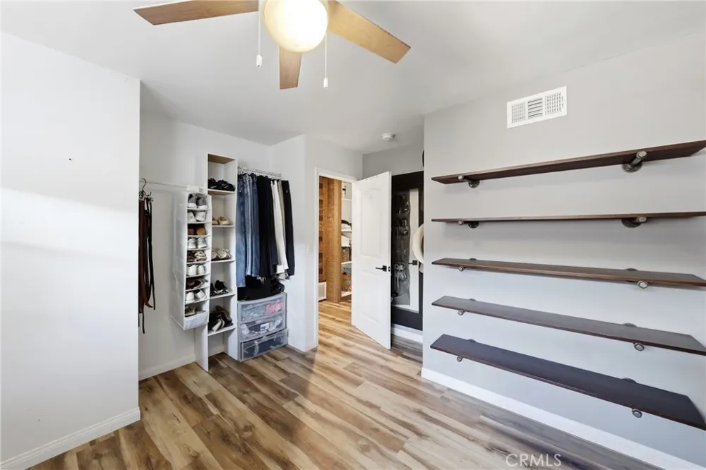 1566 W Crone Anaheim, CA 92802