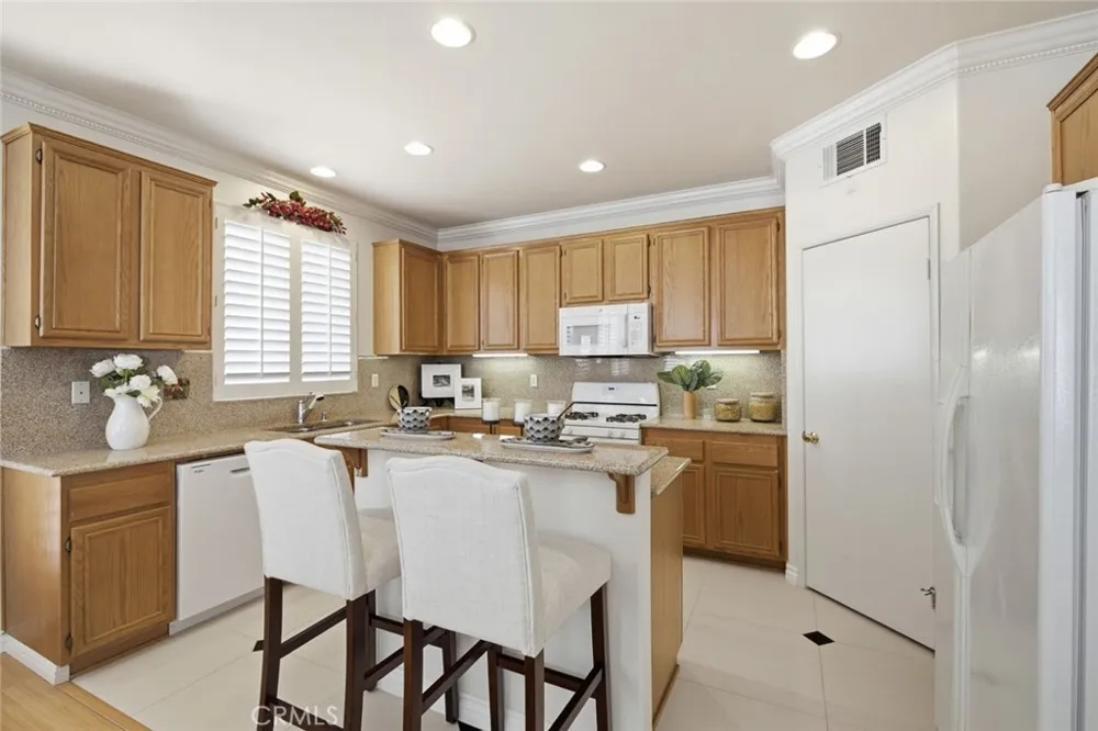 17537 Sagebrush Carson, CA 90746