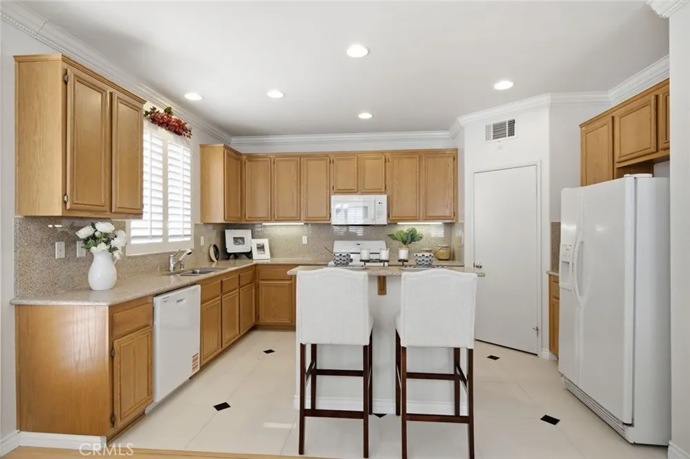 17537 Sagebrush Carson, CA 90746