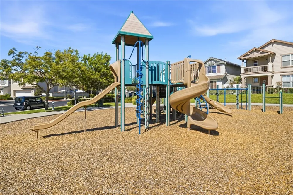17537 Sagebrush Carson, CA 90746