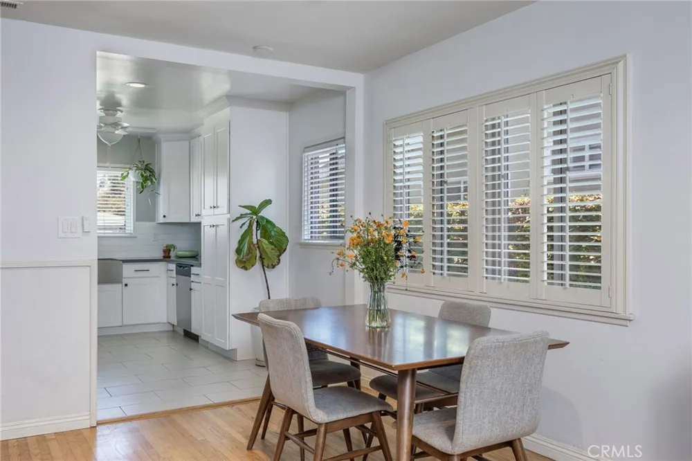 3265 Senasac Long Beach, CA 90808