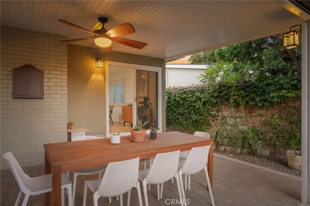 3265 Senasac Long Beach, CA 90808