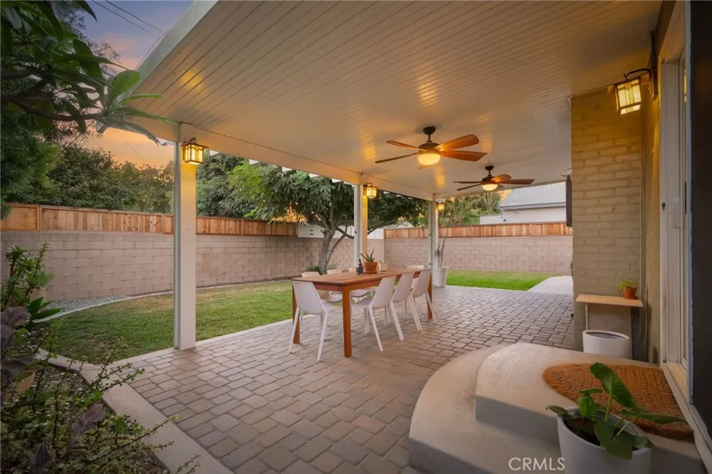 3265 Senasac Long Beach, CA 90808