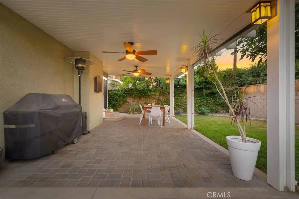3265 Senasac Long Beach, CA 90808