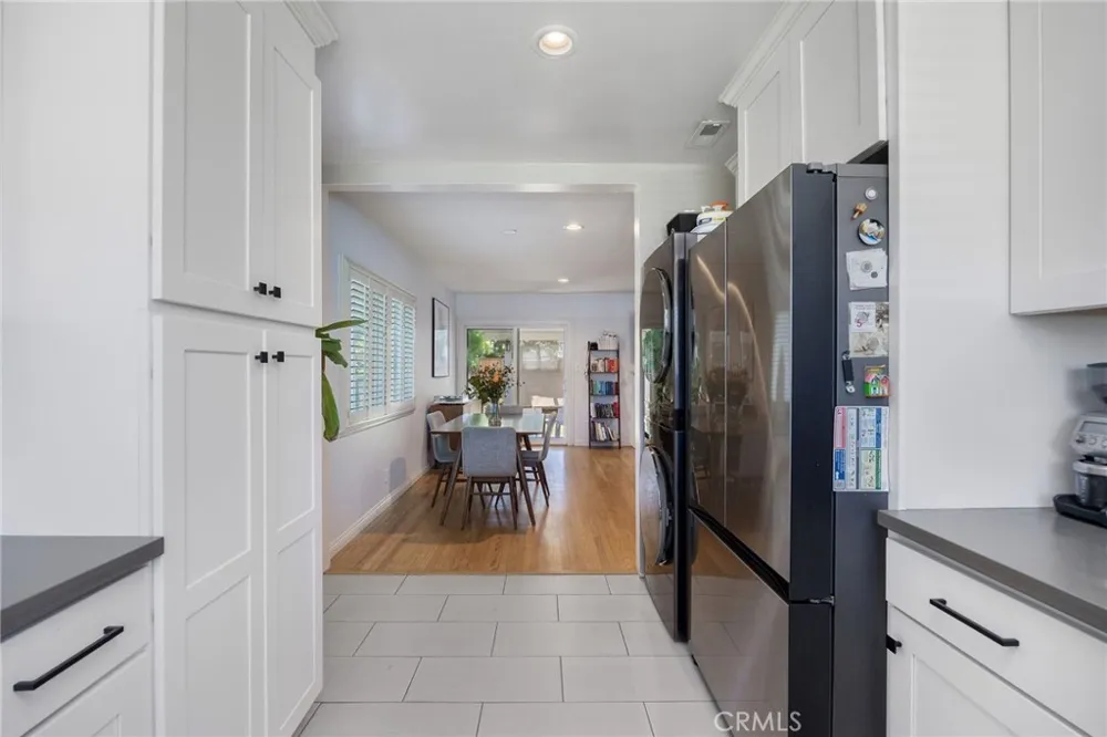 3265 Senasac Long Beach, CA 90808