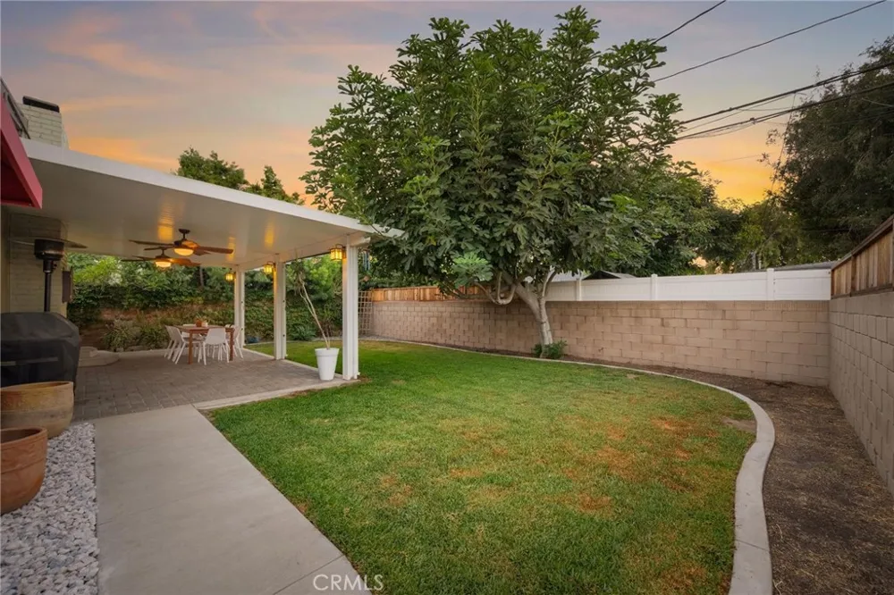 3265 Senasac Long Beach, CA 90808