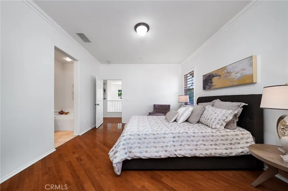 191 Lockford Irvine, CA 92602