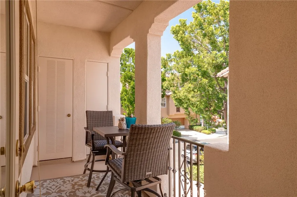 191 Lockford Irvine, CA 92602