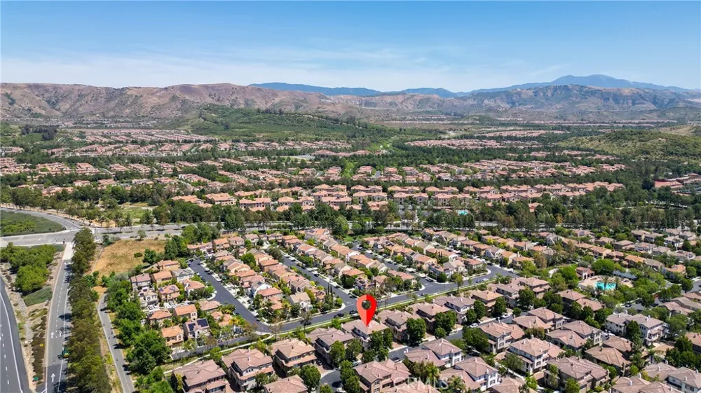 191 Lockford Irvine, CA 92602