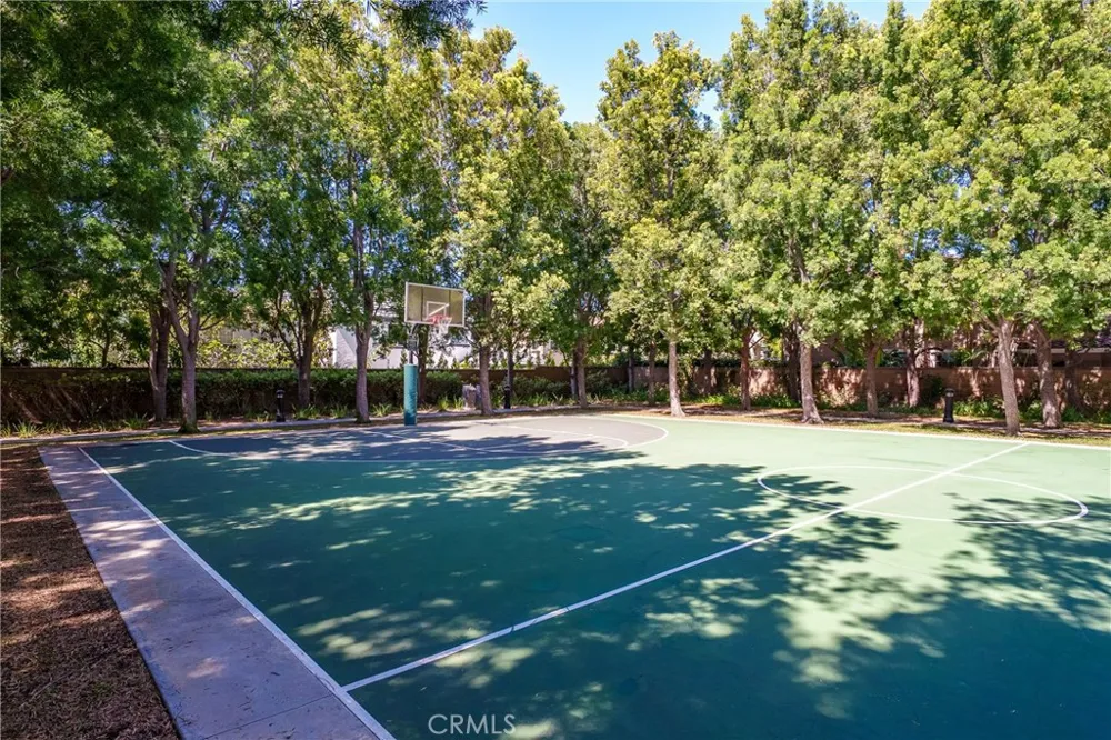 191 Lockford Irvine, CA 92602