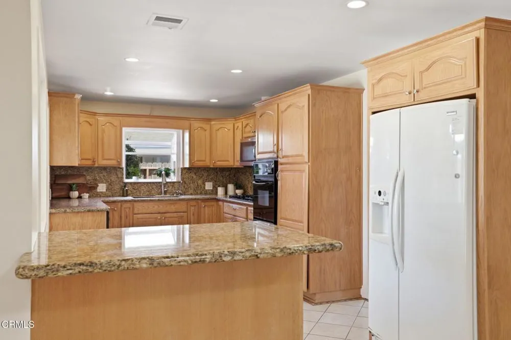 823 W Roderick Avenue Oxnard, CA 93030