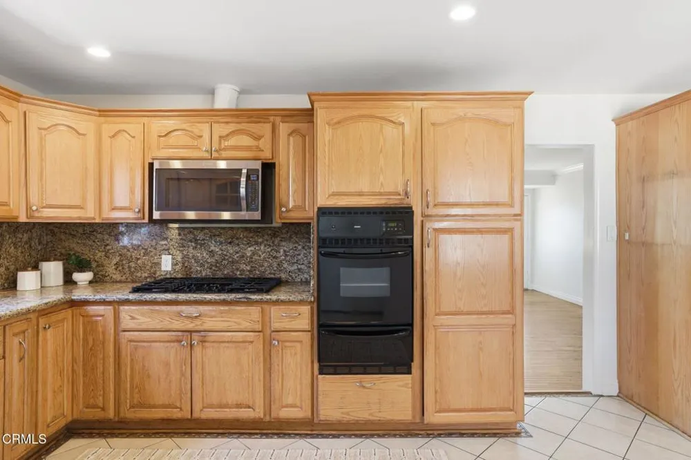 823 W Roderick Avenue Oxnard, CA 93030