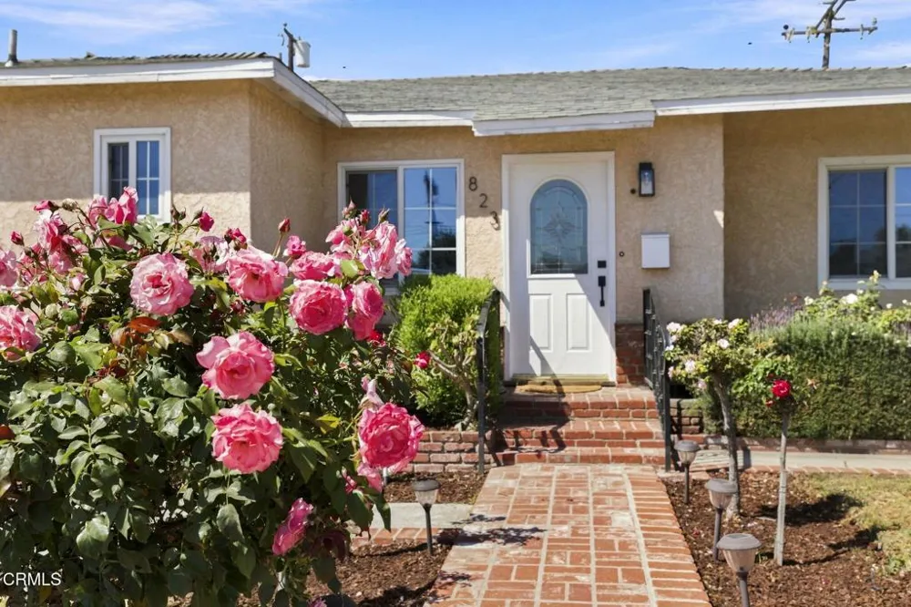 823 W Roderick Avenue Oxnard, CA 93030