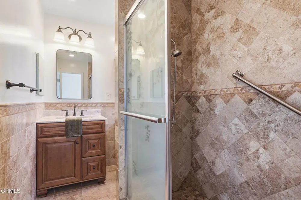 823 W Roderick Avenue Oxnard, CA 93030