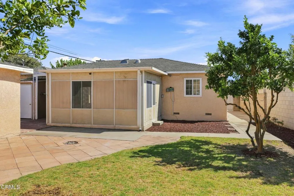 823 W Roderick Avenue Oxnard, CA 93030