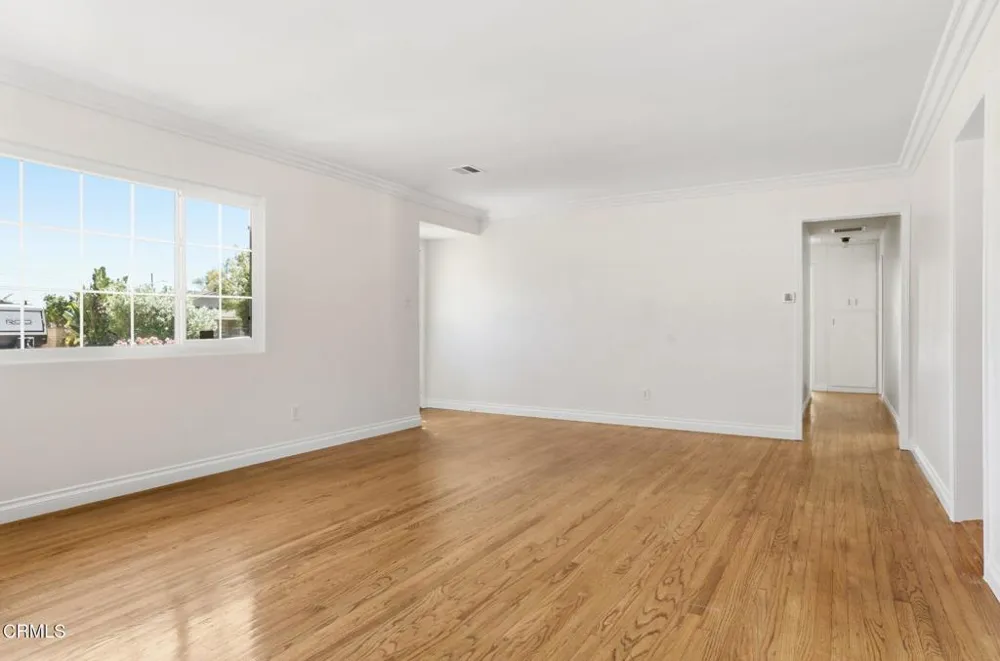 823 W Roderick Avenue Oxnard, CA 93030
