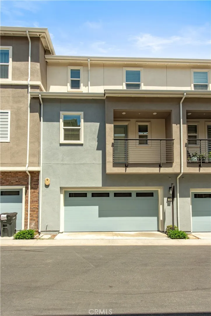 362 Bellver Lake Forest, CA 92630