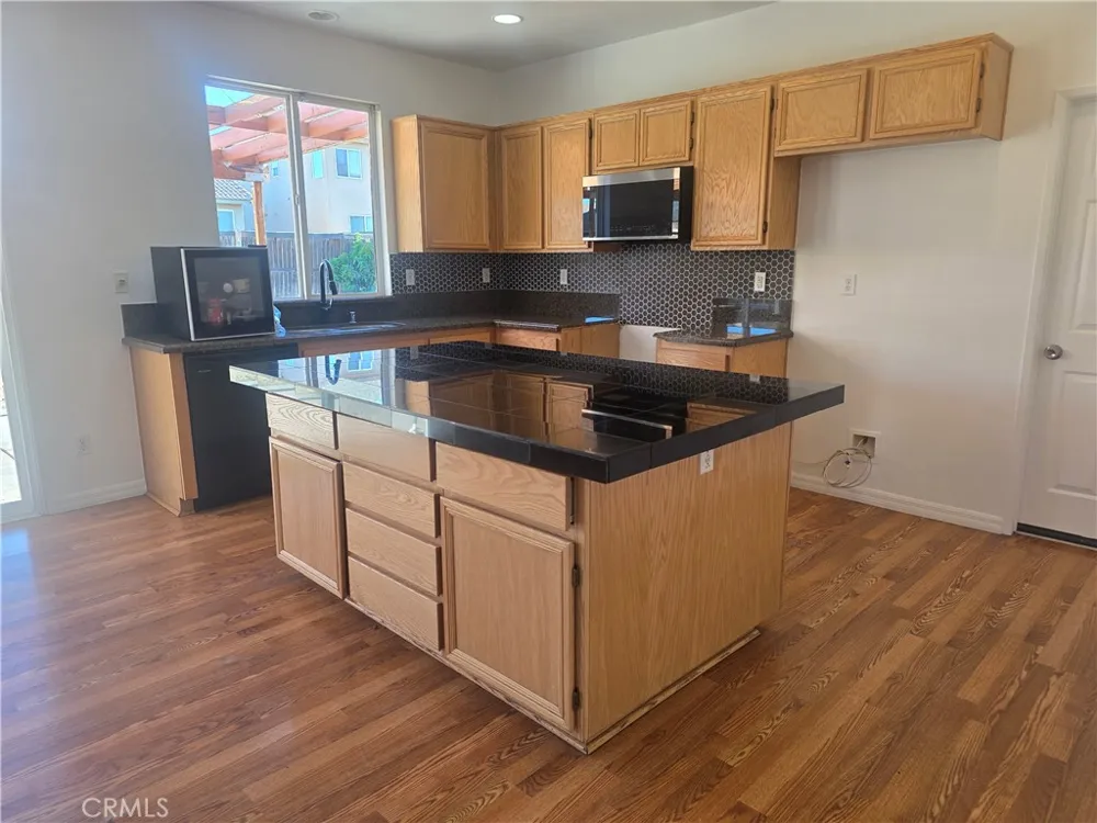13255 San Dimas Street Hesperia, CA 92344
