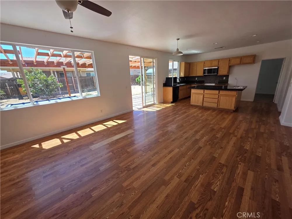 13255 San Dimas Street Hesperia, CA 92344