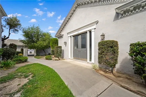 1611 S Pomona #D13