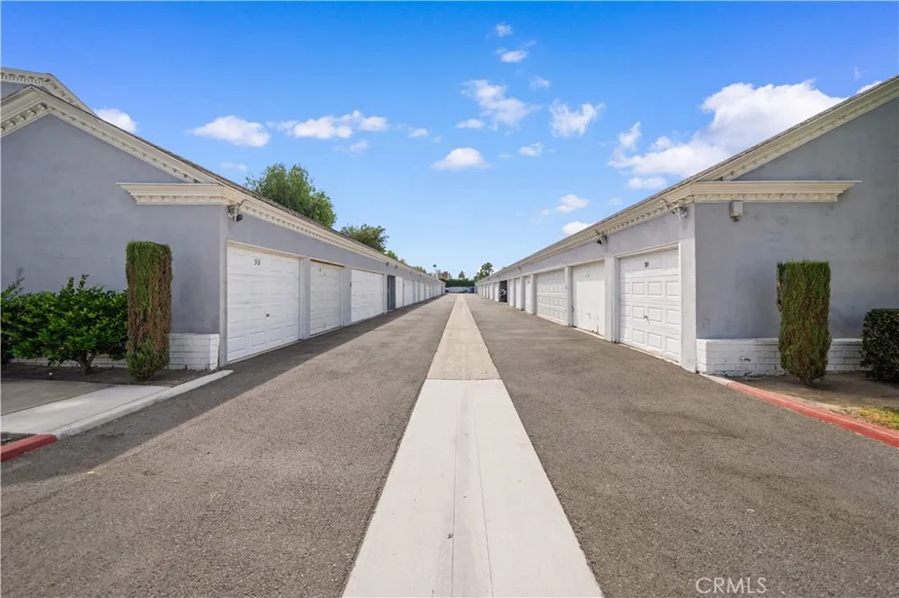 1611 S Pomona #D13 Fullerton, CA 92832