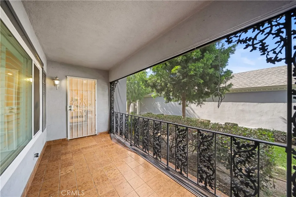 1611 S Pomona #D13 Fullerton, CA 92832