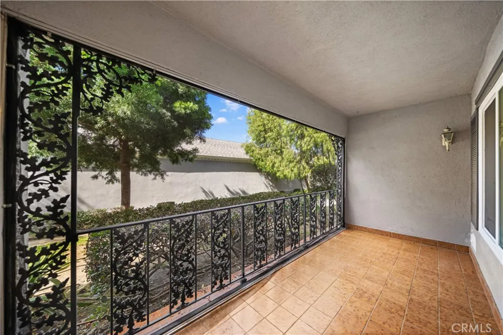 1611 S Pomona #D13 Fullerton, CA 92832