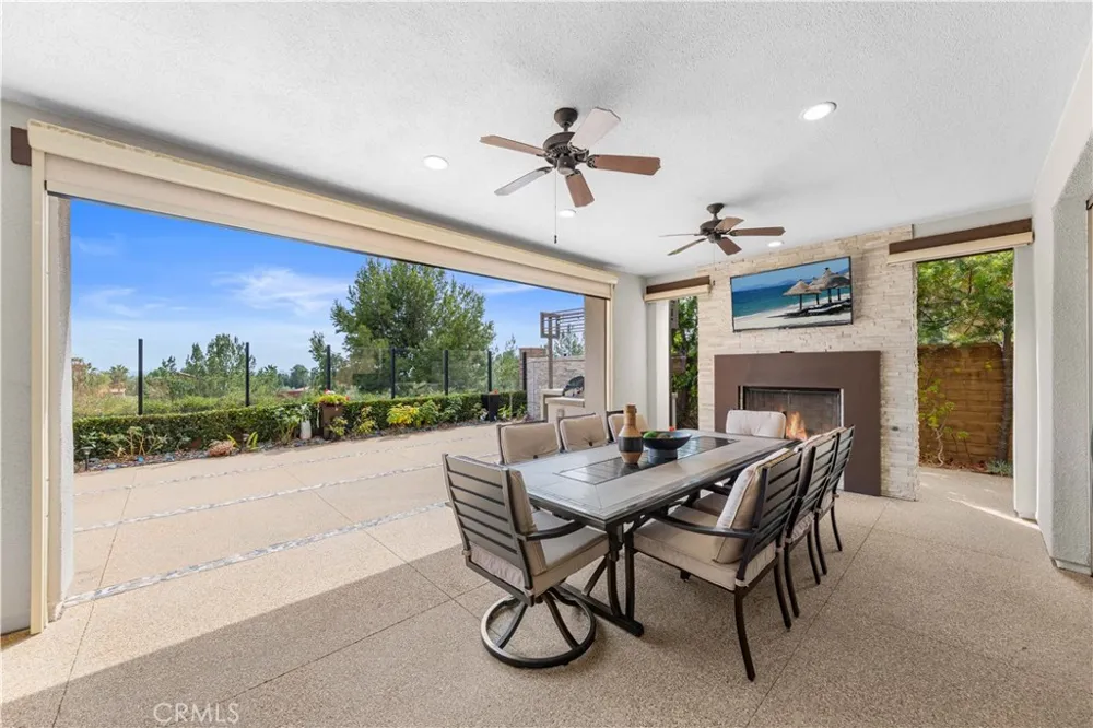 139 Sunset Irvine, CA 92602