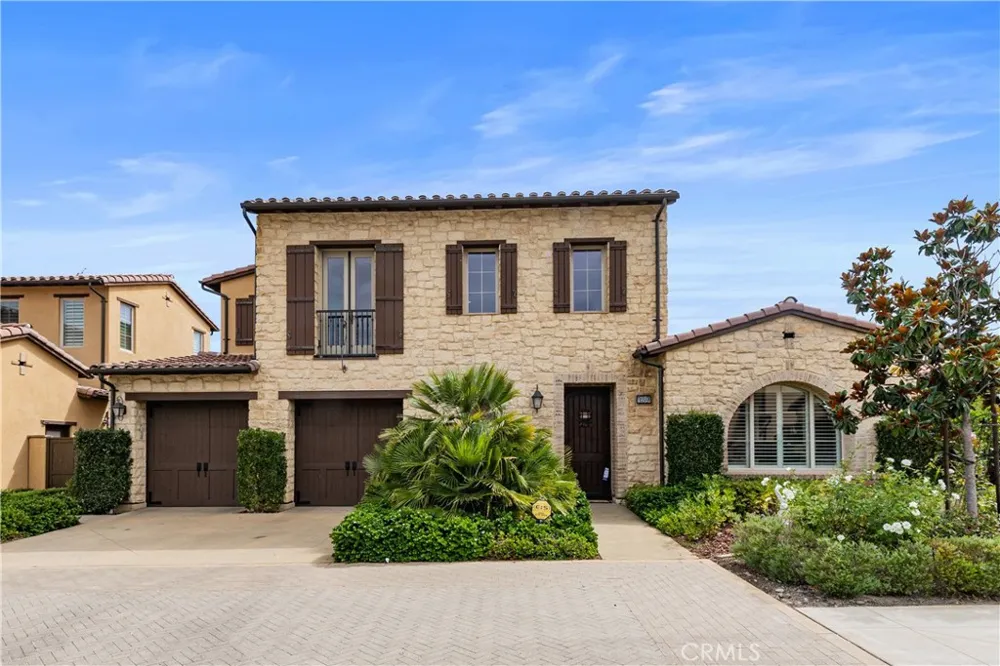 139 Sunset Irvine, CA 92602