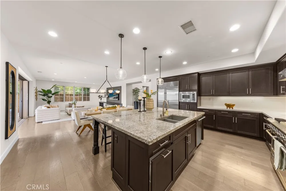 139 Sunset Irvine, CA 92602