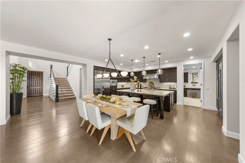 139 Sunset Irvine, CA 92602