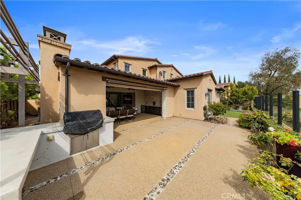 139 Sunset Irvine, CA 92602