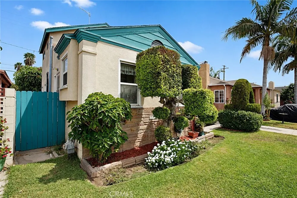 6453 Allston Los Angeles, CA 90022