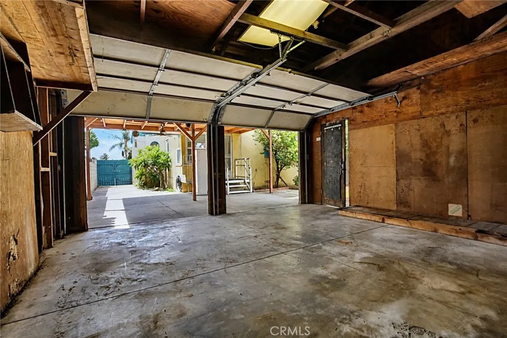6453 Allston Los Angeles, CA 90022