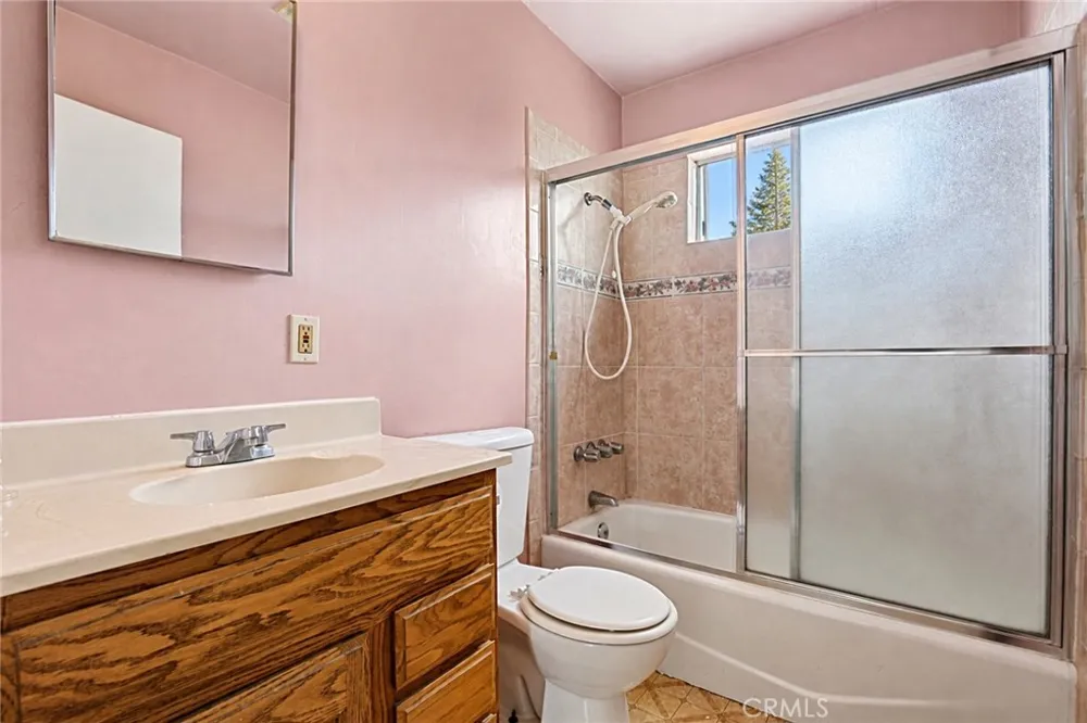 6453 Allston Los Angeles, CA 90022
