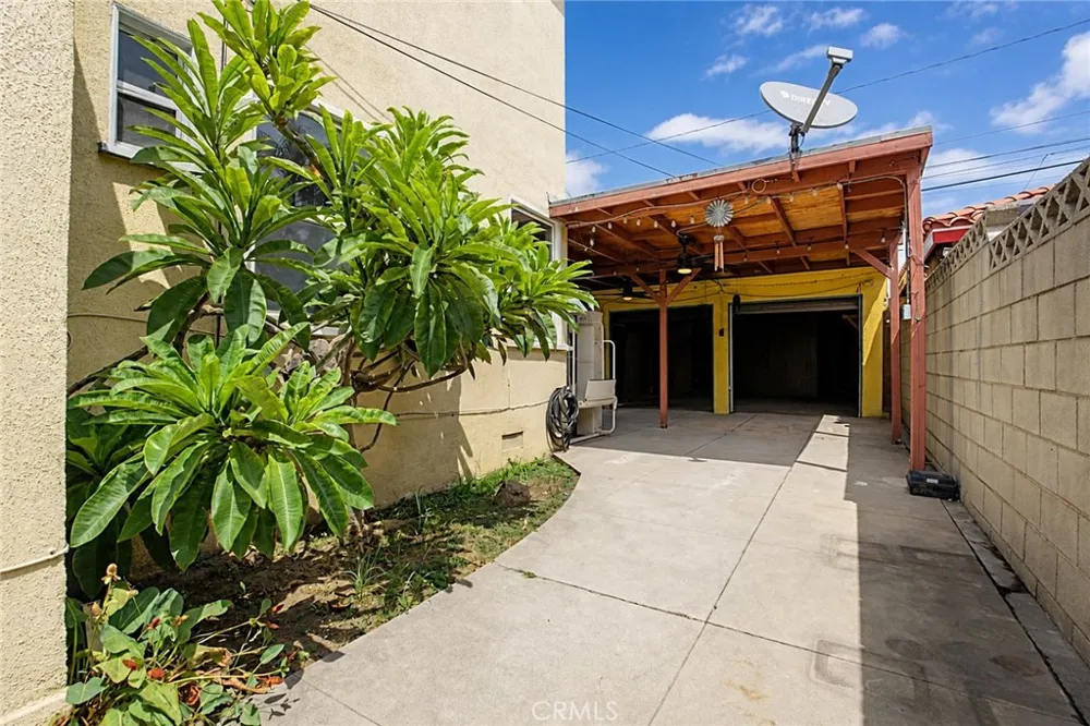 6453 Allston Los Angeles, CA 90022