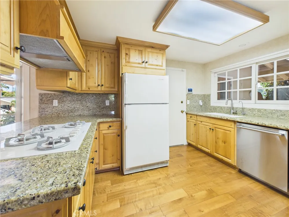 3032 Fairbairn Orange, CA 92865