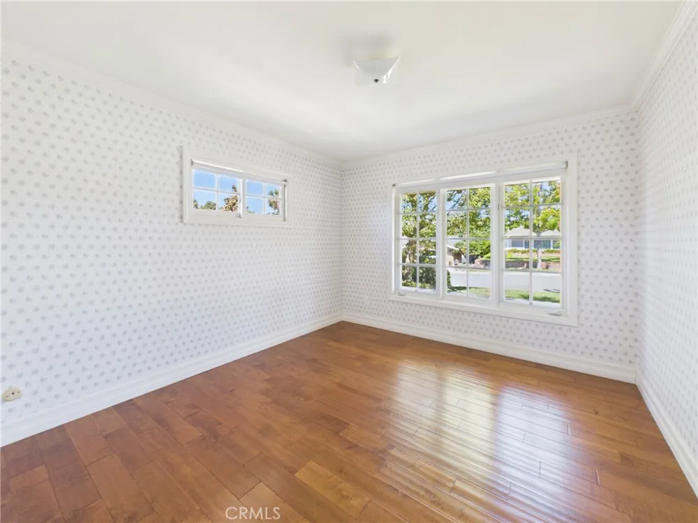 3032 Fairbairn Orange, CA 92865