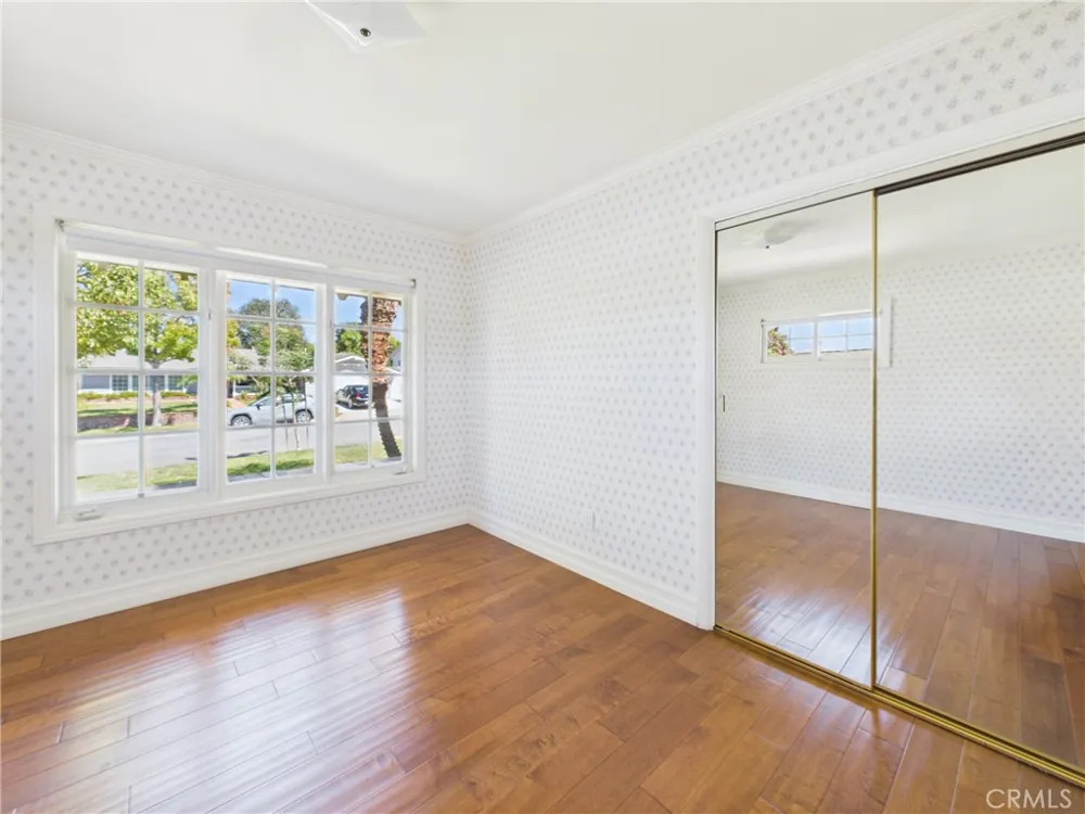 3032 Fairbairn Orange, CA 92865