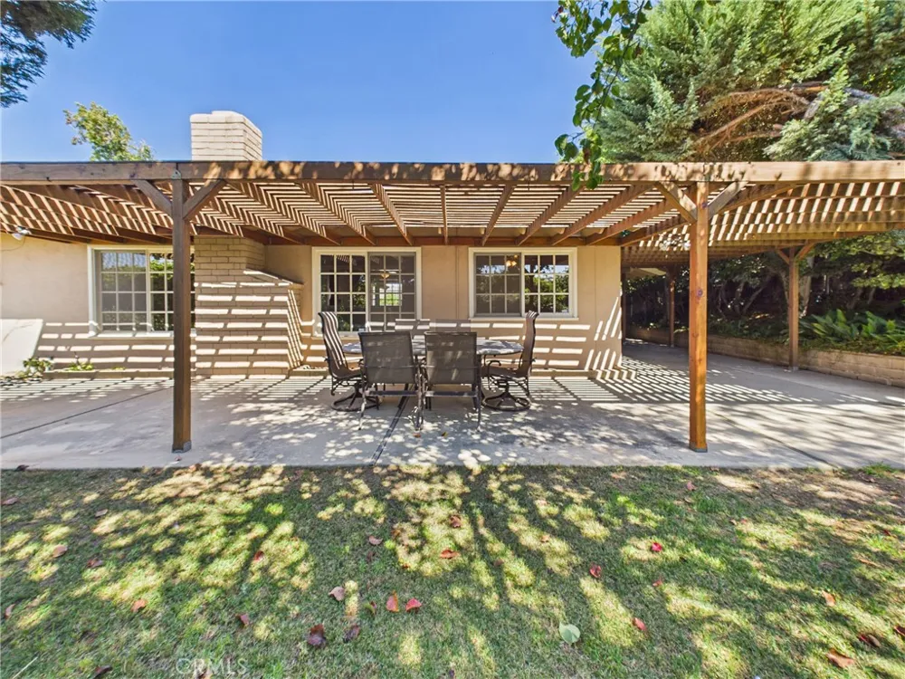 3032 Fairbairn Orange, CA 92865
