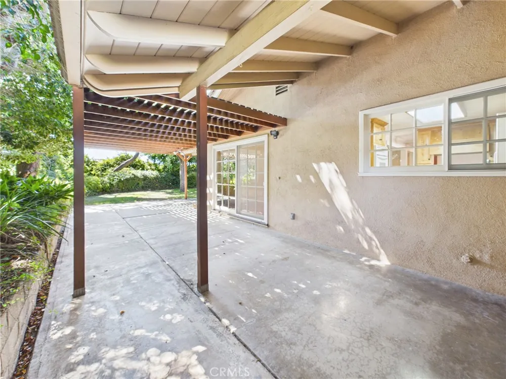 3032 Fairbairn Orange, CA 92865