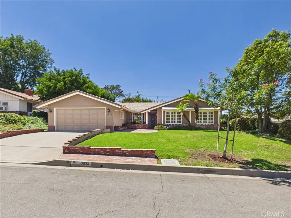 3032 Fairbairn Orange, CA 92865