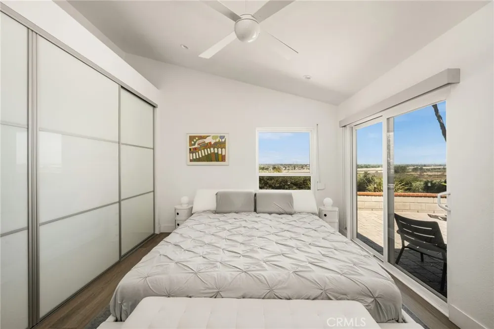 2175 Pacific Avenue #D6 Costa Mesa, CA 92627
