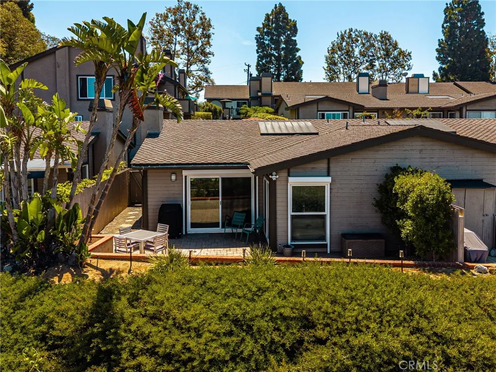 2175 Pacific Avenue #D6 Costa Mesa, CA 92627