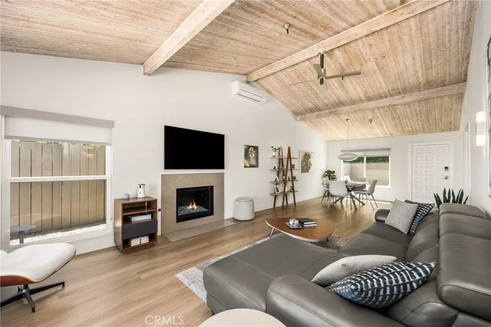2175 Pacific Avenue #D6 Costa Mesa, CA 92627
