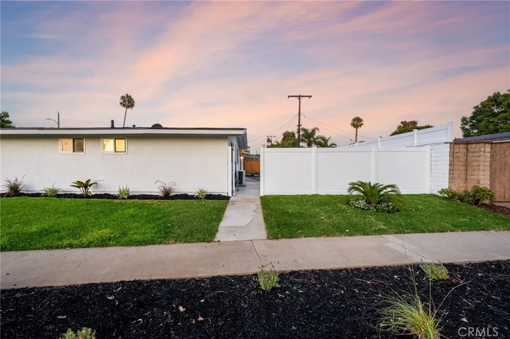 245 Tulane Costa Mesa, CA 92626