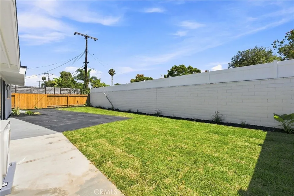 245 Tulane Costa Mesa, CA 92626