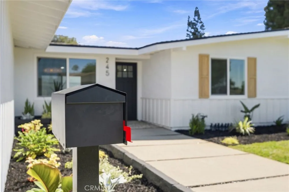 245 Tulane Costa Mesa, CA 92626